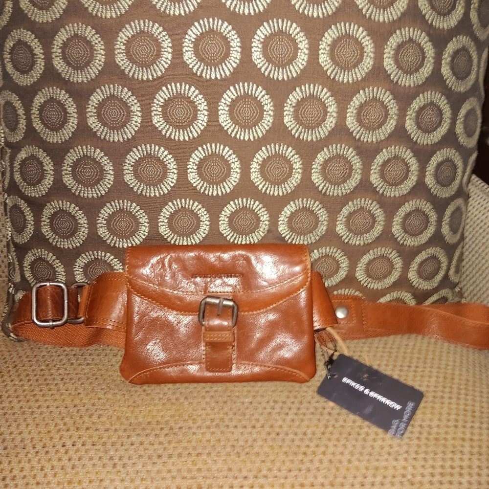 Spikes & Sparrow Leather Waist Bag